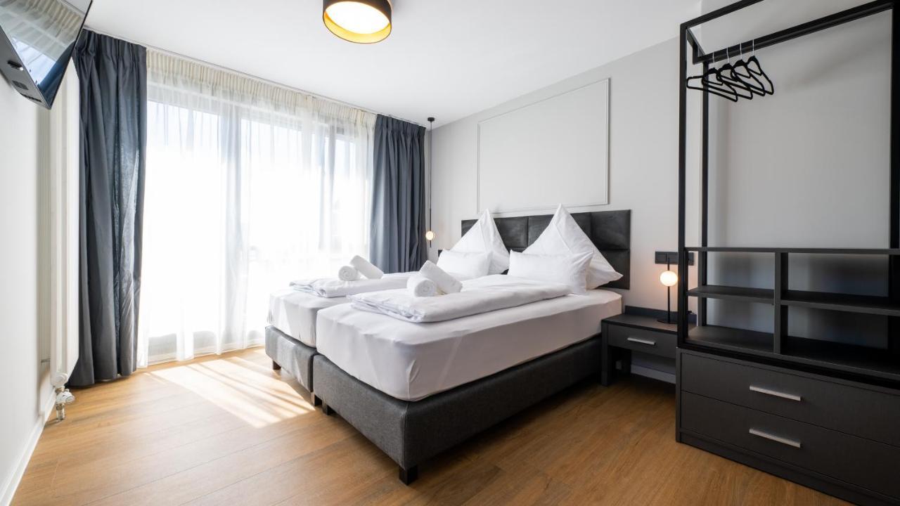 Hotel Metropol ทือบิงเงิน ภายนอก รูปภาพ
