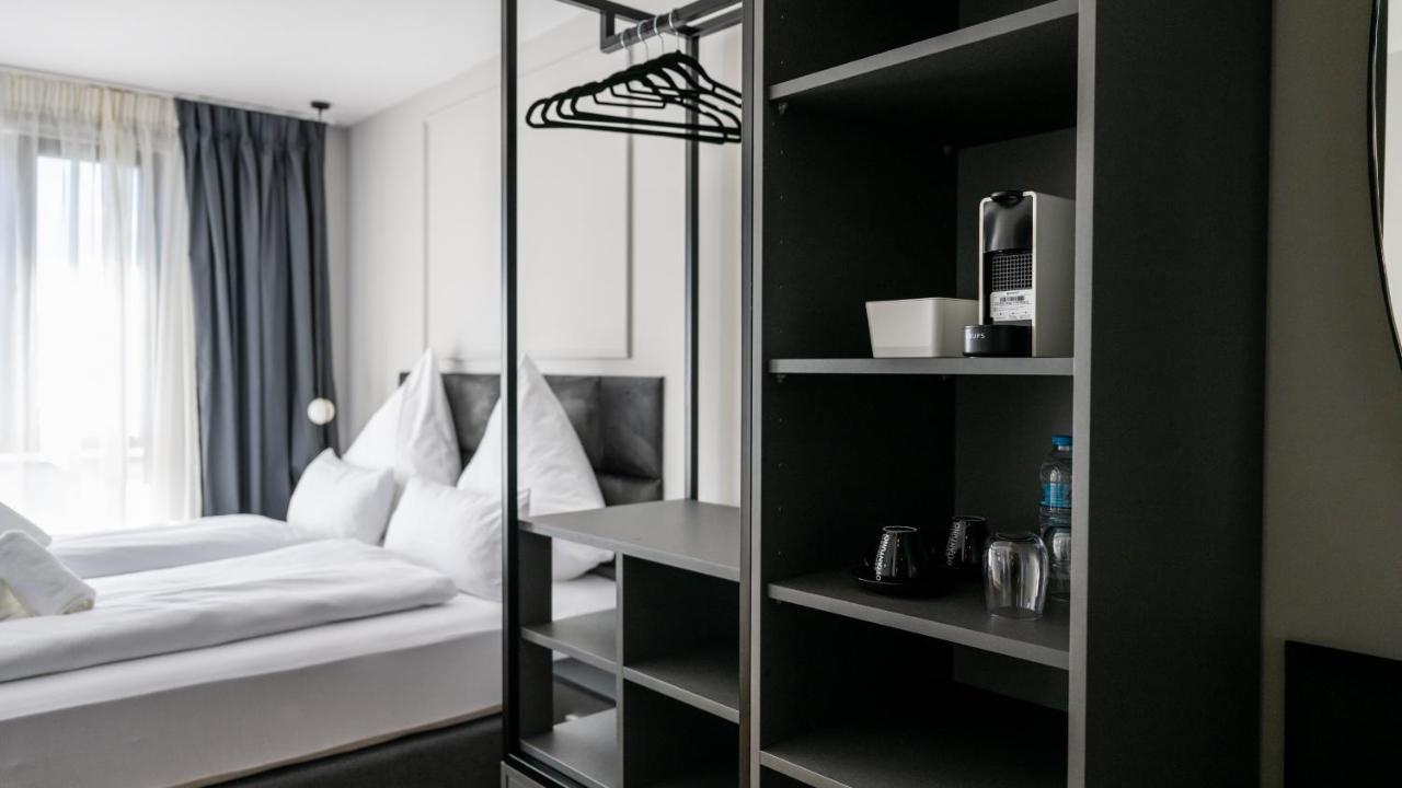 Hotel Metropol ทือบิงเงิน ภายนอก รูปภาพ